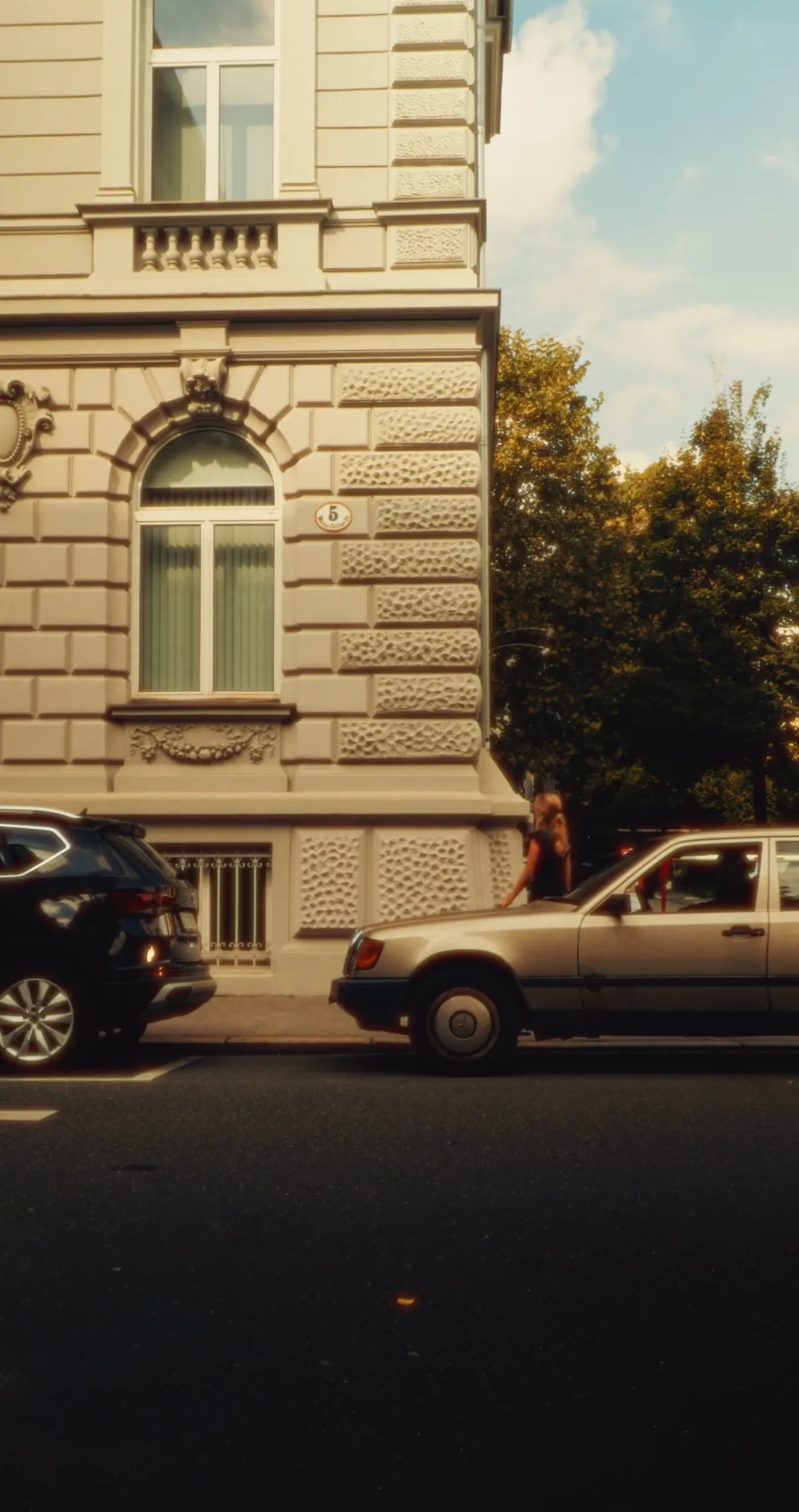 Commercial 09